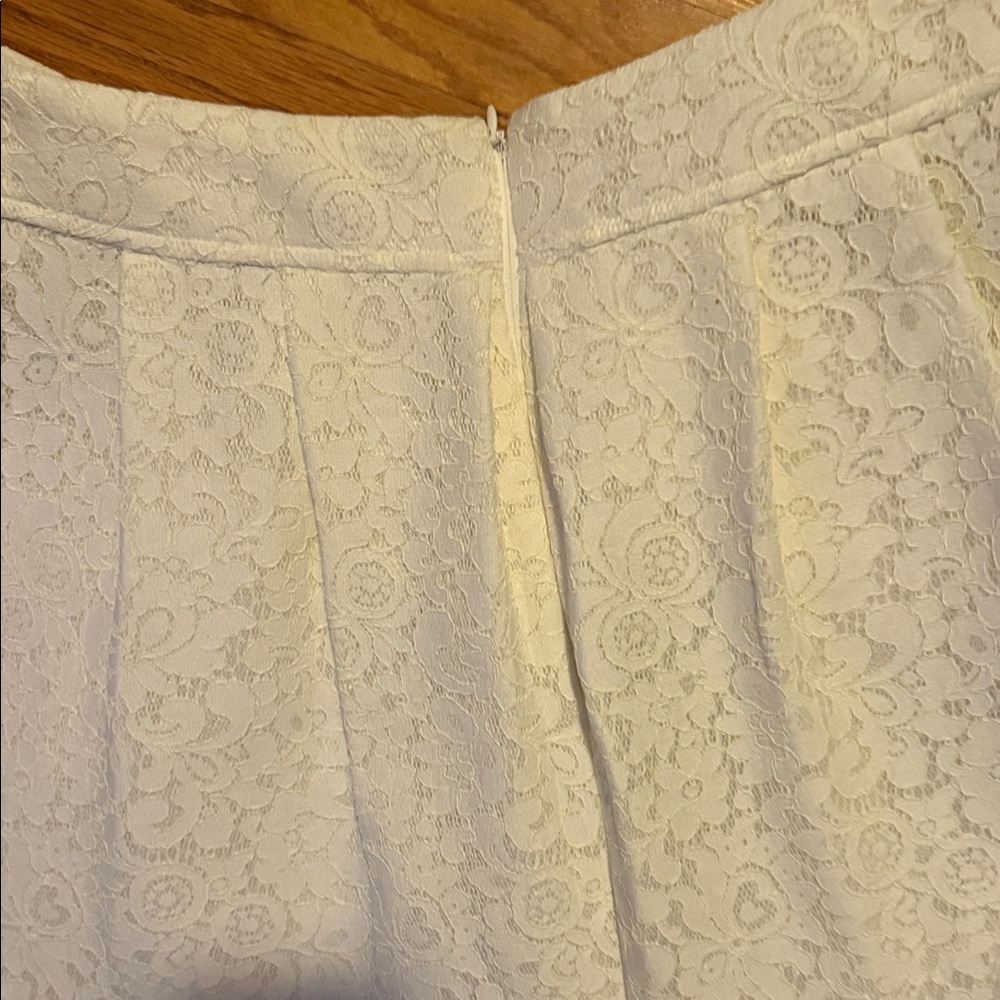 BNWOT Express Ivory Lace Scuba Skirt 14 - Picture 8 of 8